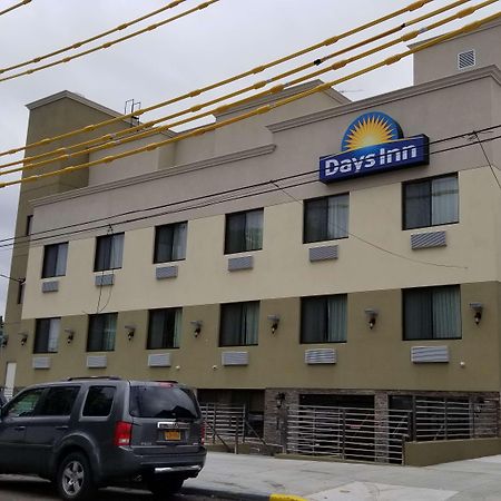 Days Inn By Wyndham Brooklyn Marine Park New York Buitenkant foto