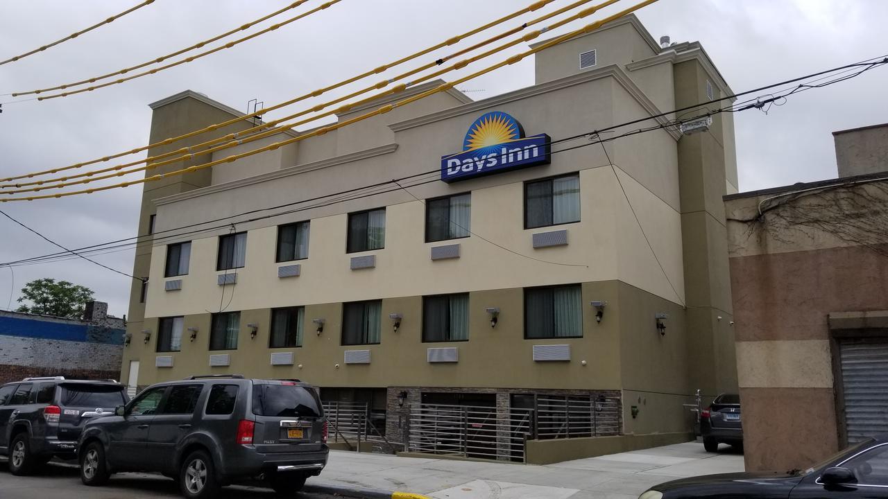 Days Inn By Wyndham Brooklyn Marine Park New York Buitenkant foto