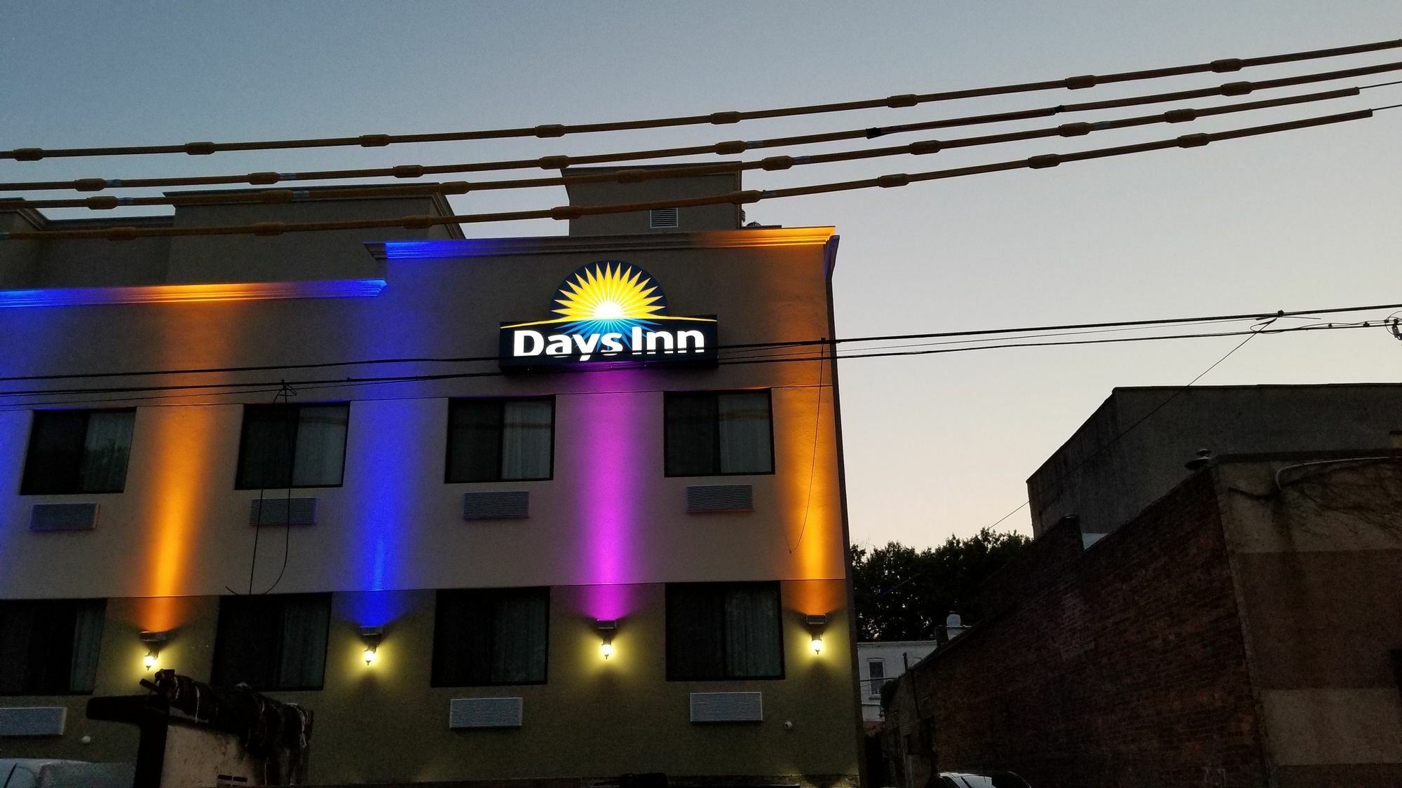 Days Inn By Wyndham Brooklyn Marine Park New York Buitenkant foto