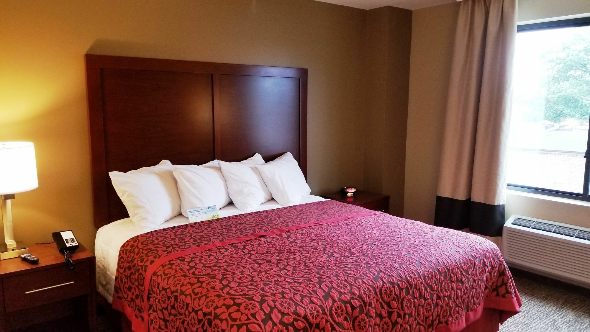 Days Inn By Wyndham Brooklyn Marine Park New York Buitenkant foto